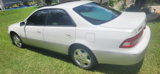 2000 Lexus ES 300