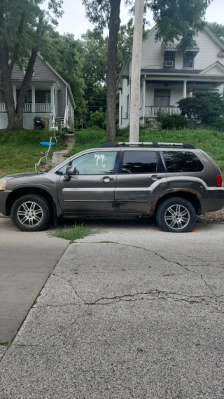2004 Mitsubishi Endeavor