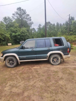 1998 Isuzu Trooper
