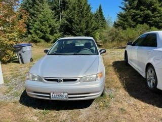 2000 Toyota Corolla