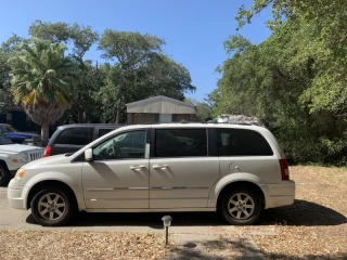 2010 Chrysler Town & Country