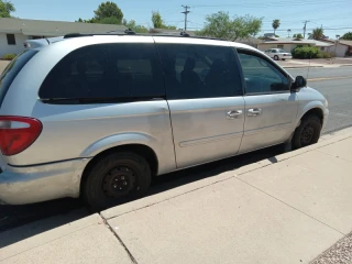 2005 Chrysler Town & Country