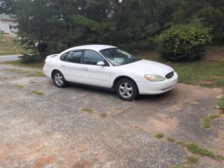 2003 Ford Taurus