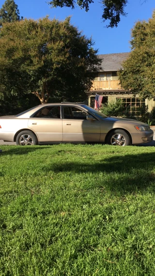 1998 Lexus ES 300