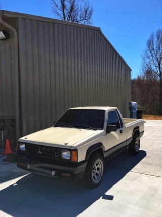 1990 Mitsubishi Mighty Max Pickup