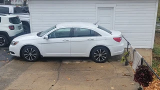 2013 Chrysler 200
