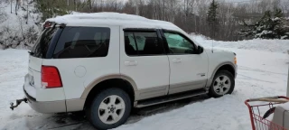 2004 Ford Explorer