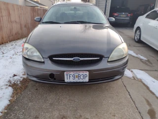 2003 Ford Taurus
