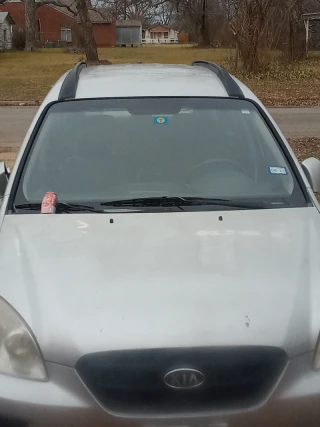 2008 Kia Rondo