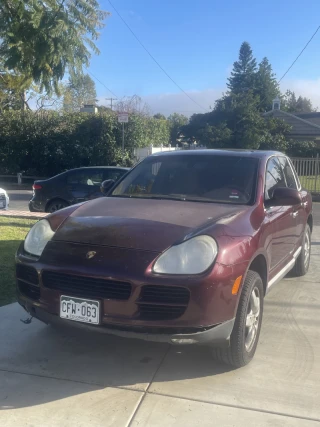 2004 Porsche Cayenne