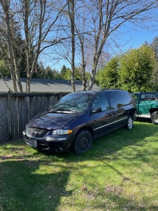 1998 Chrysler Town & Country