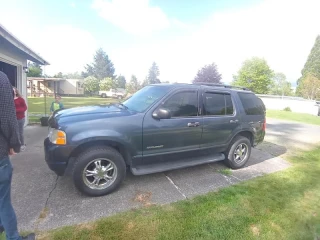 2004 Ford Explorer